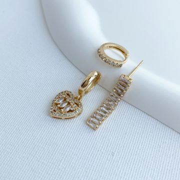 Üçlü Gold Sallanan Kalpli Küpe - Görsel 2
